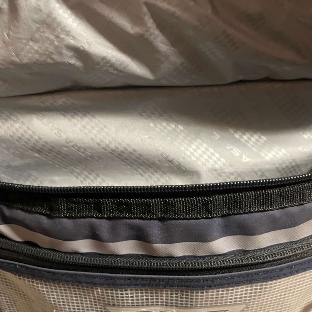 Columbia PFG Navy and Black Cooler Bag - Picture 10 of 16